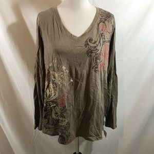 Sonoma tan long sleeve V neck T with butterflies -